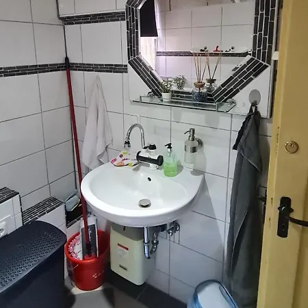 Monteurzimmer 아파트 *
